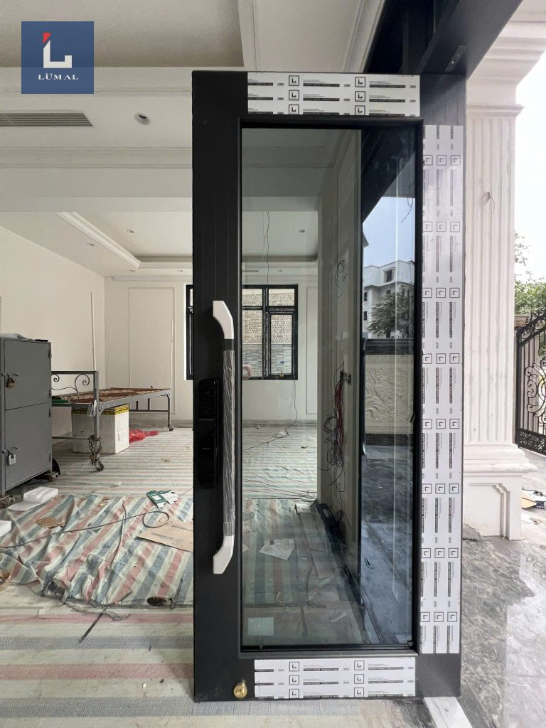 Cửa Nhôm Thủy Lực L180G
