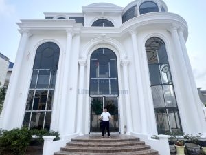 Cung cấp và thi công cửa nhôm kính cao cấp lumal cho biệt thự nam định 11