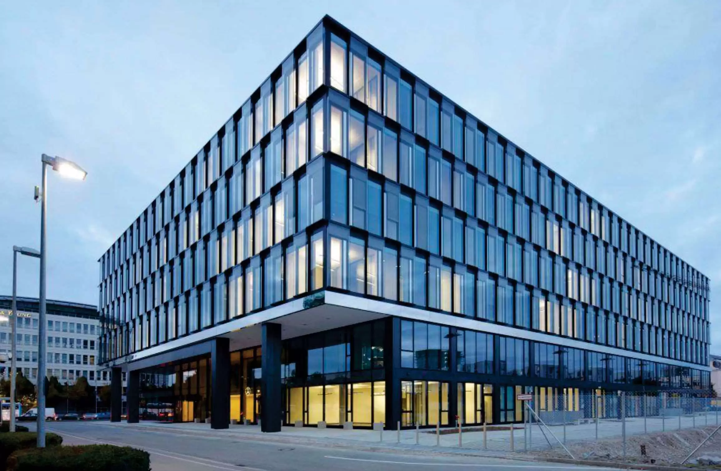 Hệ Mặt Dựng Nhôm Kính