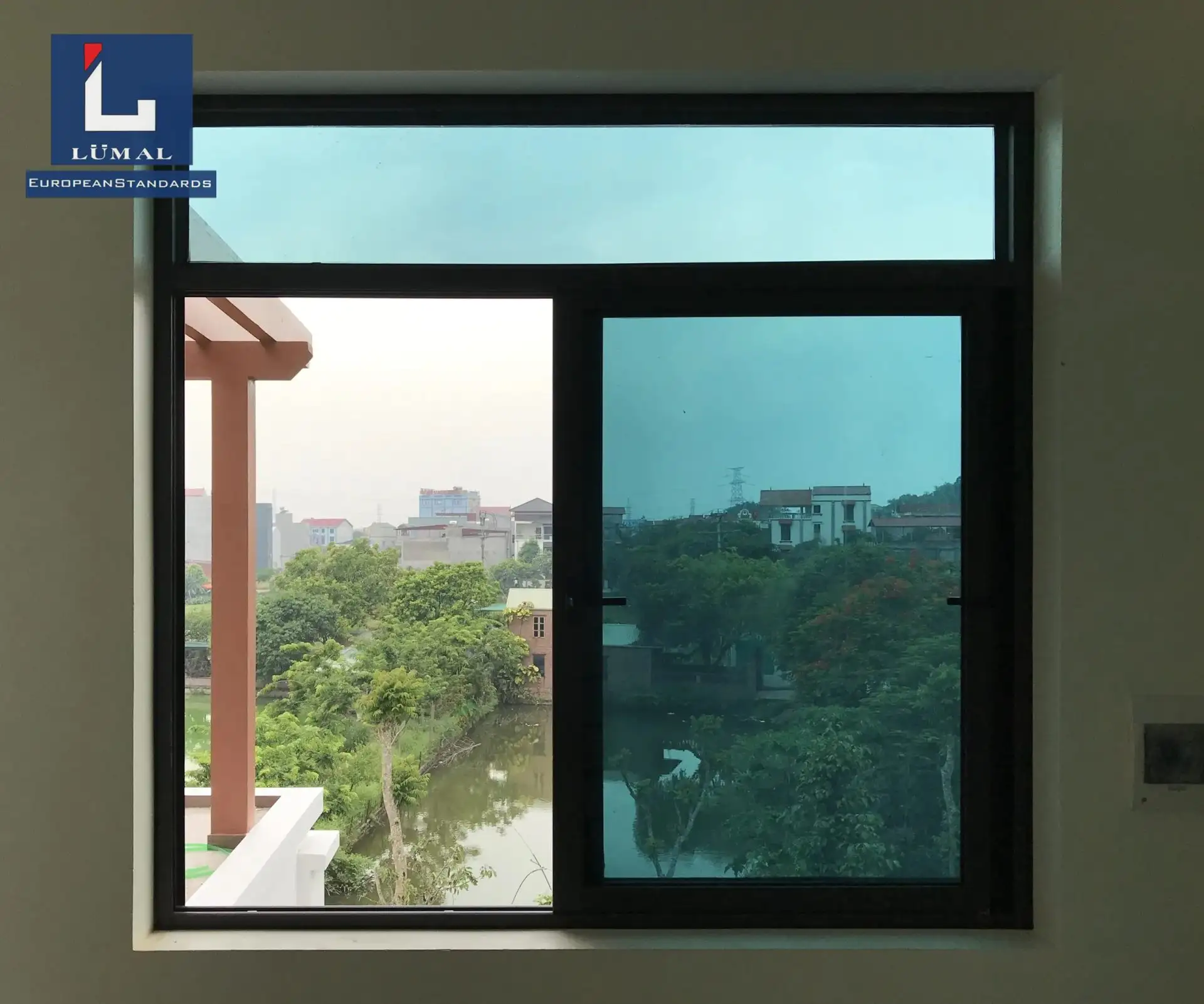 Cửa sổ lùa là gì Ưu điểm và ứng dụng trong nhà ở hiện đại