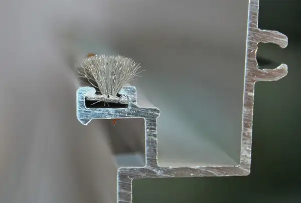 Gioăng trung gian chi tiết nhỏ, khác biệt lớn trong cửa nhôm Lumal