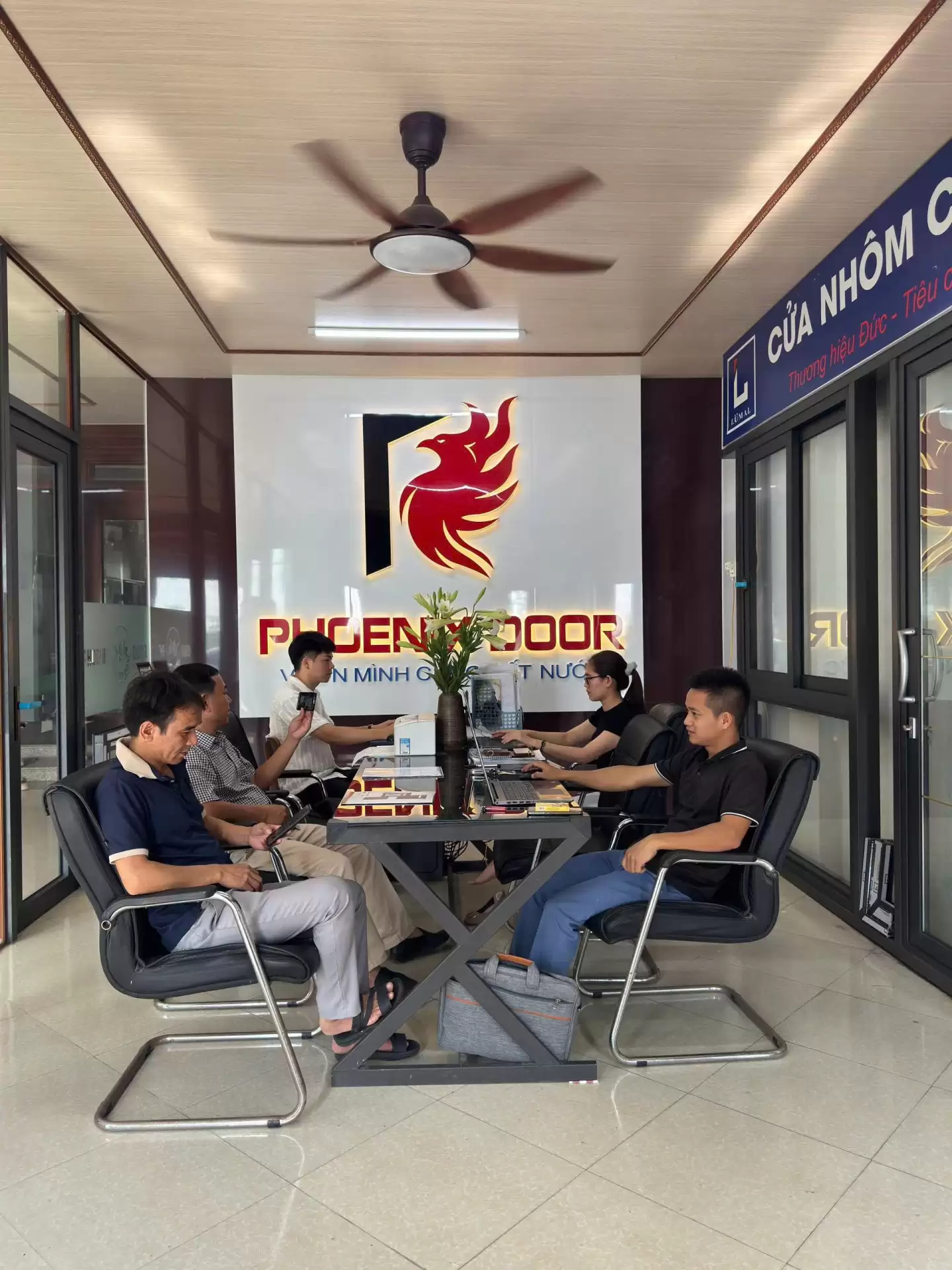 Showroom Lumal Tại Phường Phố Hiến, Tỉnh Hưng Yên